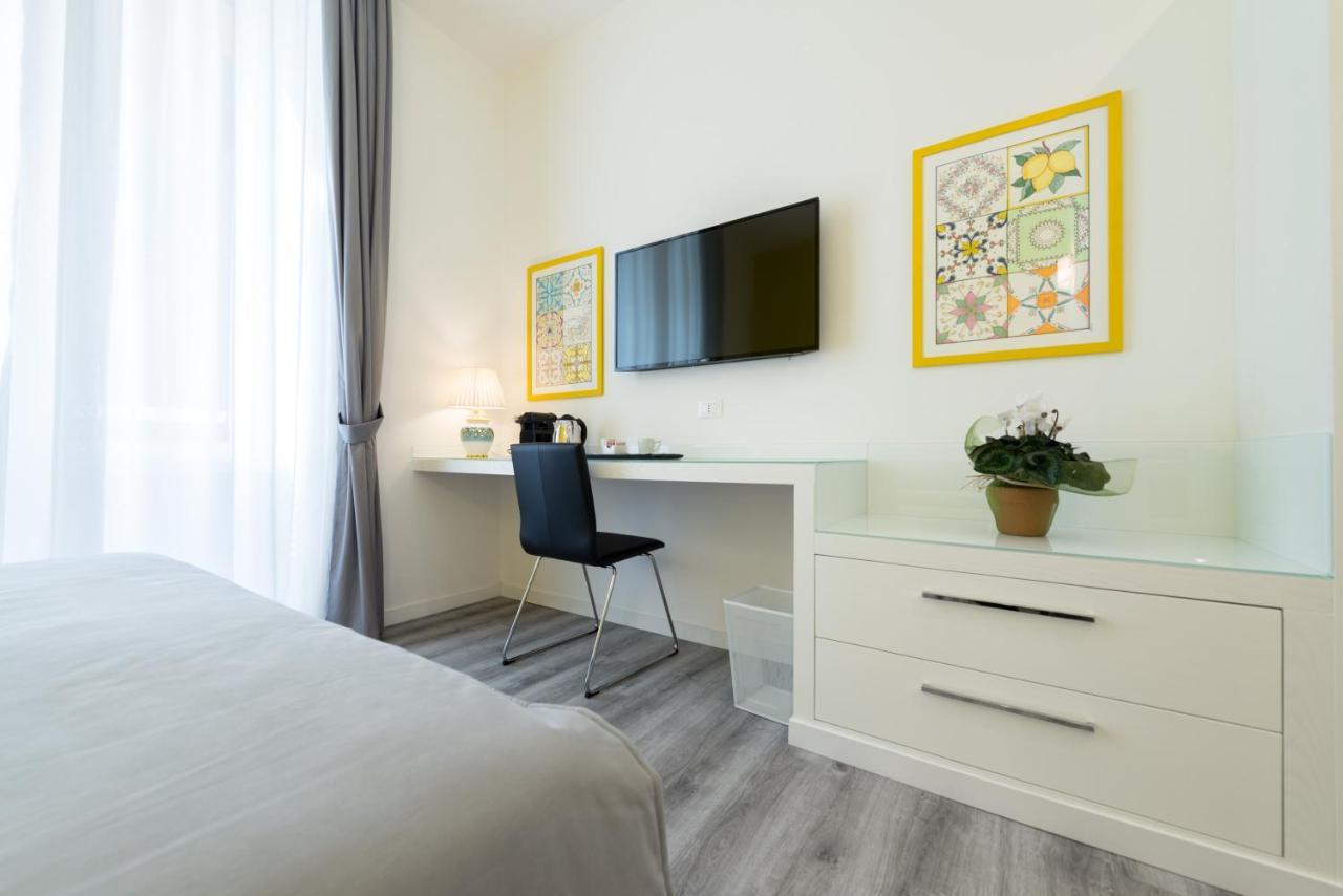 Napoliving Hotel Eksteriør billede